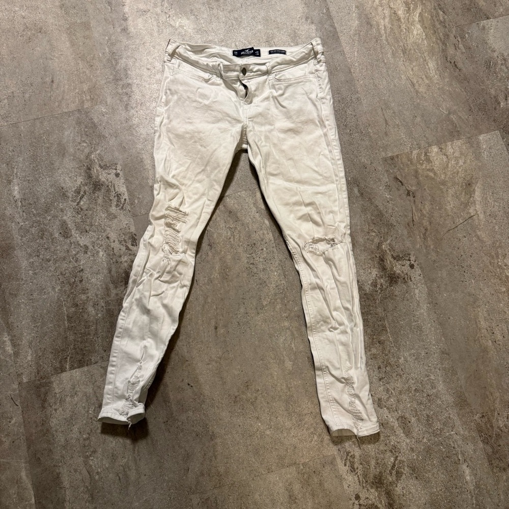 Hollister Low-Rise Super Skinny Jeans in White